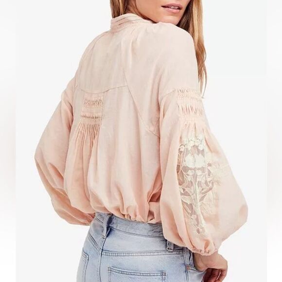 Free People Shimla Peach Ivory boho peasant lace Embroidered Split Neck Top XS - Picture 1 of 16